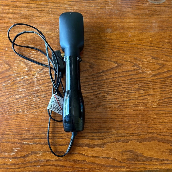 Conair InfinitiPro The Knot Dr Pink Hair Dryer Brush - Picture 2 of 3